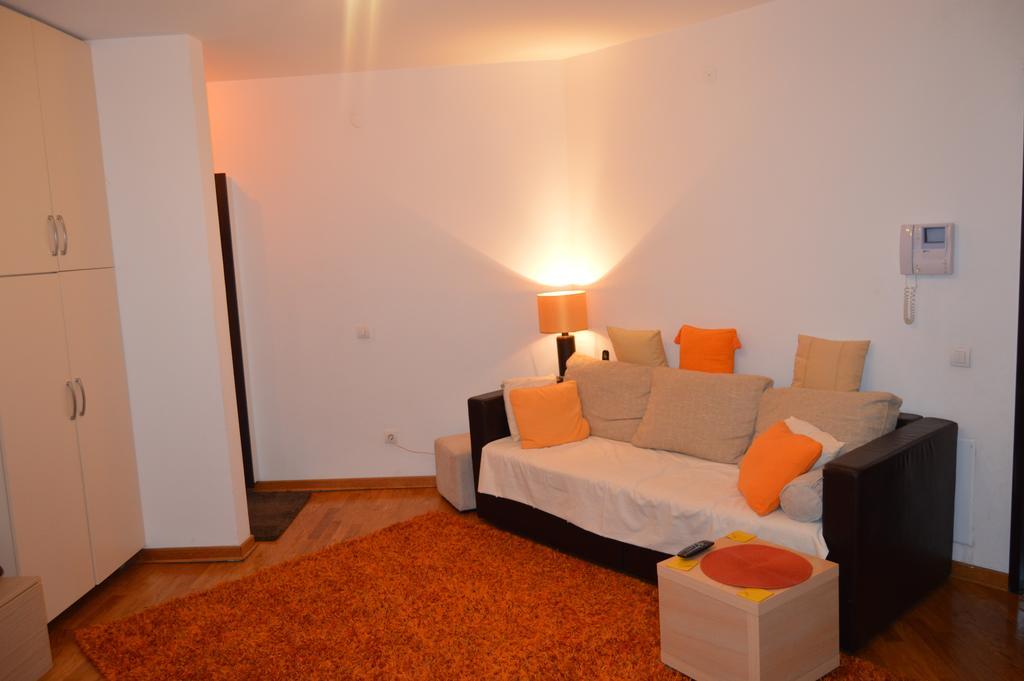 Apartment Orange Relax Belgrad Zimmer foto